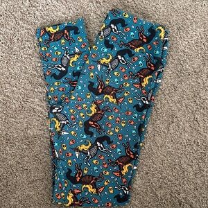 LuLaRoe Teal Leggings with Halloween Skeleton & Skull Print
